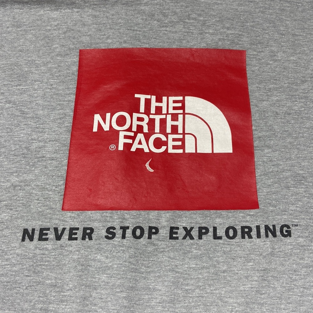 The North Face Gray With Red Logo Shirt. Large. - Picture 3 of 10